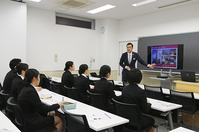 校内企業説明会